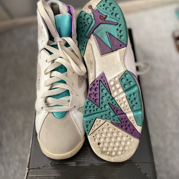 Jordan 7s retro (2011) 4.5Y - Picture 4 of 5